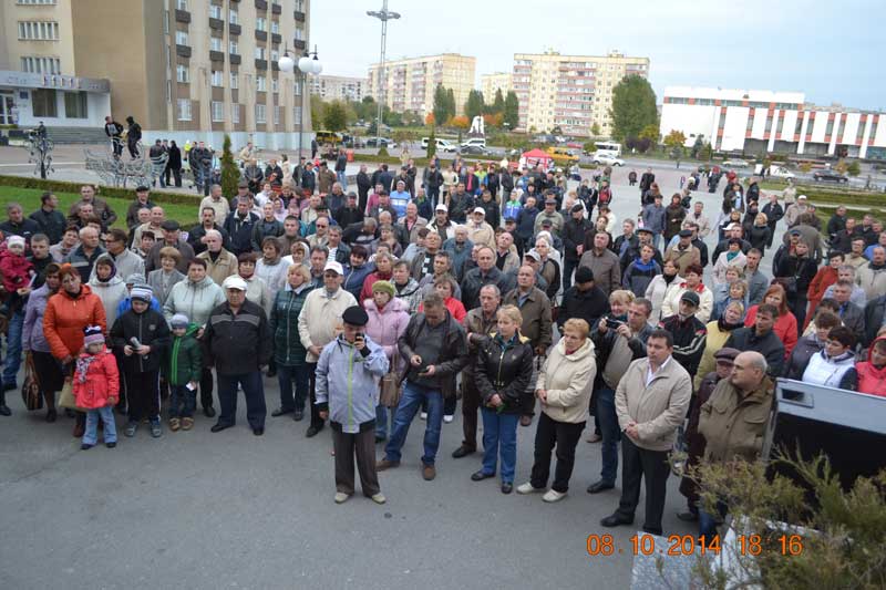 Василь Яніцький та Юрій Луценко відвідали Володимирець та Кузнецовськ Василь Яніцький та Юрій Луценко відвідали Володимирець та Кузнецовськ