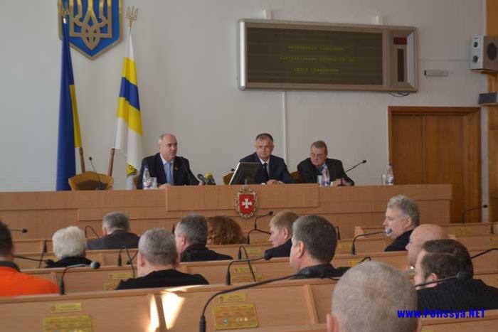 Депутати Рівненської обласної ради при розгляді питання «Щодо подій, які відбулися на Євромайдані