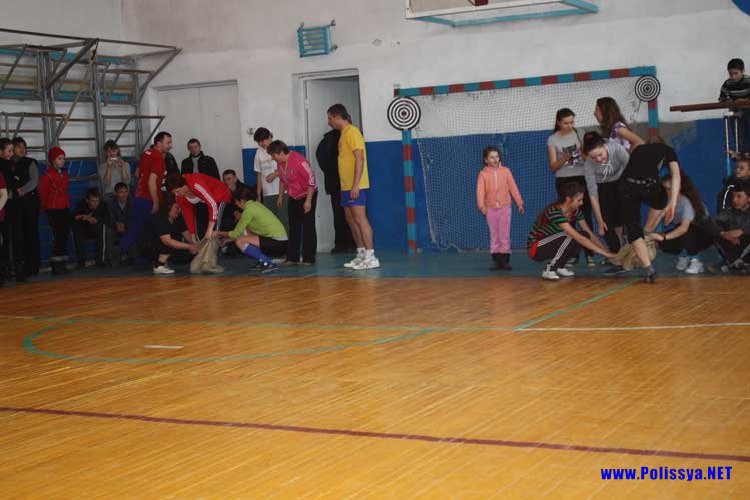 Вчителі проти учнів: змагання в Городецькому НВК