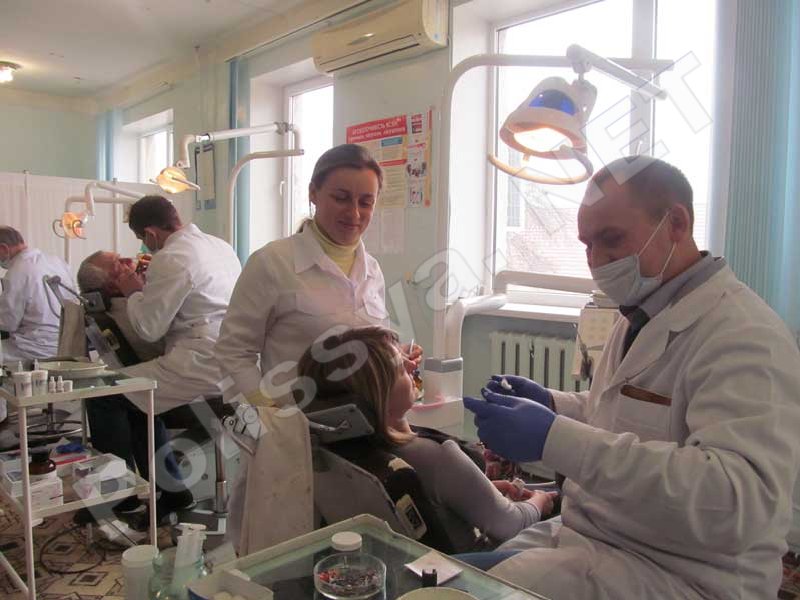 У Володимирецькій районній стоматполіклініці завжди безліч людей
