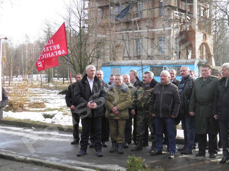 У Володимирці вшанували воїнів-афганців У Володимирці вшанували воїнів-афганців