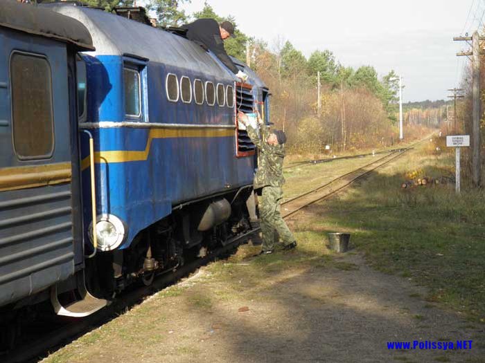 На залізничній станції «Володимирець». 