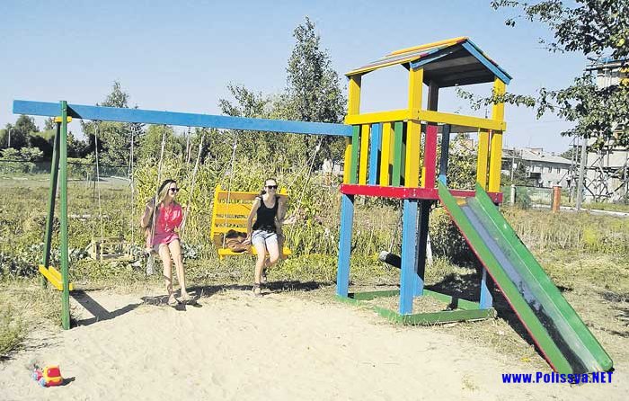 Дитячі  майданчики Володимирця