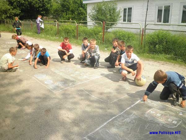 День дитинства: Воронки
