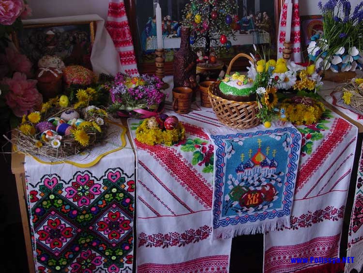 Виставка пасок у Володимирецькій ЦРЛ