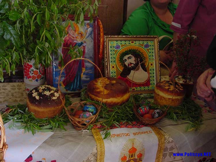 Виставка пасок у Володимирецькій ЦРЛ