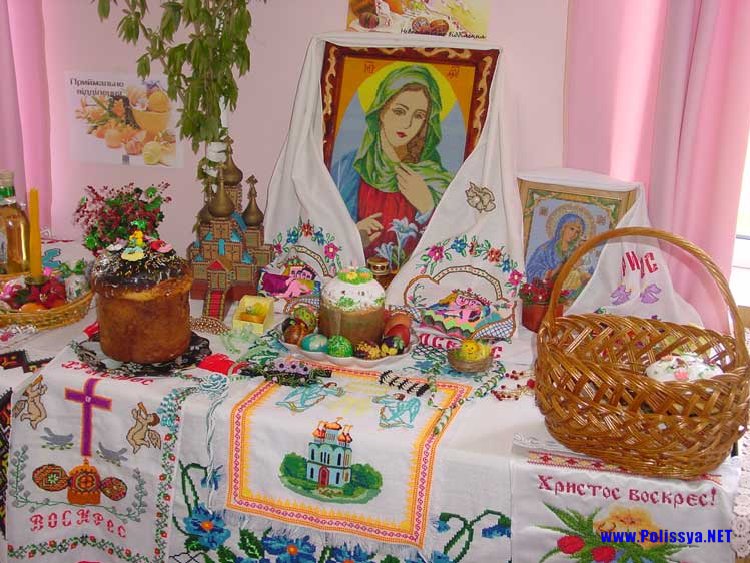 Виставка пасок у Володимирецькій ЦРЛ